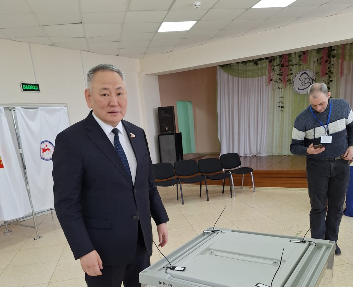Сахамин Афанасьев призвал якутян сделать свой выбор
