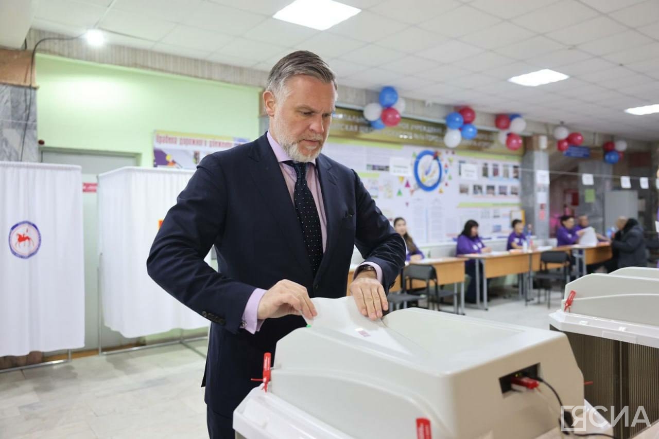 Председатель правительства Якутии проголосовал в первый день выборов президента России