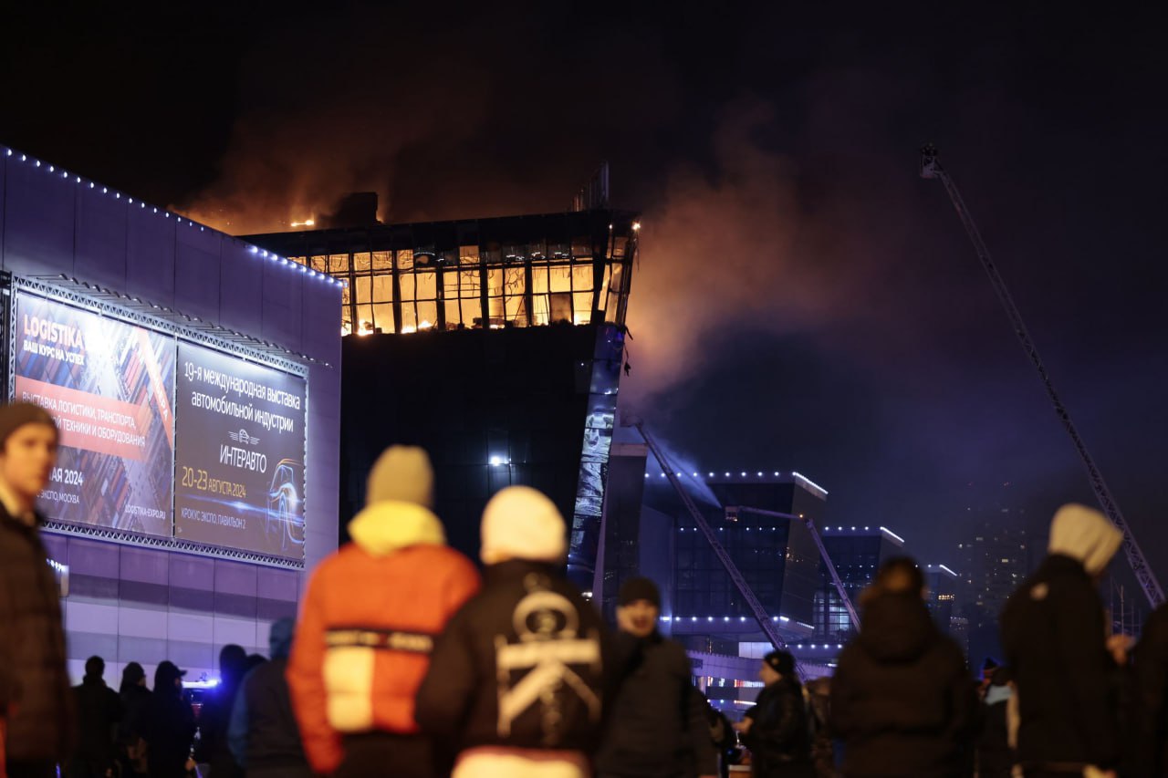 В ФСБ сообщили о 40 погибших в результате теракта в "Крокус сити холле" в Москве