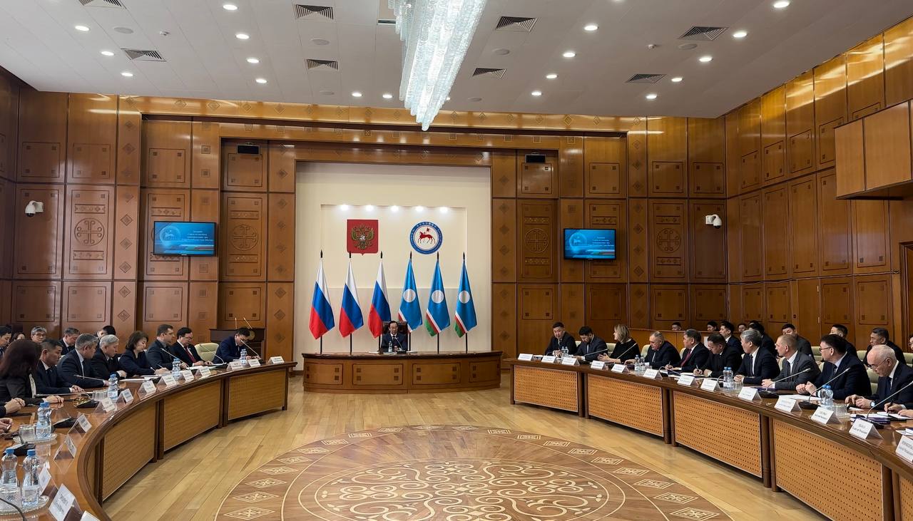 Глава Якутии провел очередное заседание Совета по местному самоуправлению