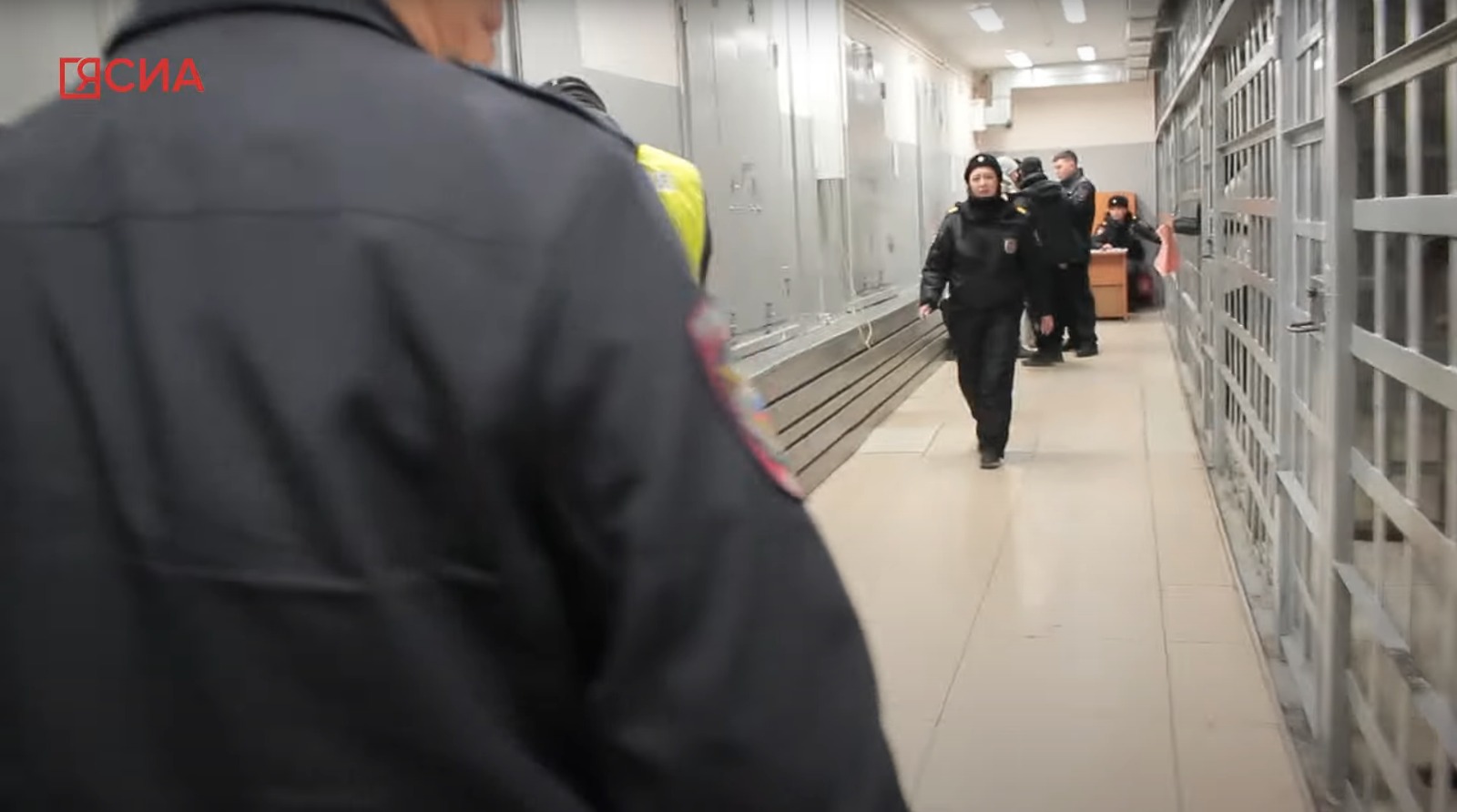 Как работает отдел полиции в центре Якутска: экспертиза трупа, найденная девочка в ПДН и дознаватели
