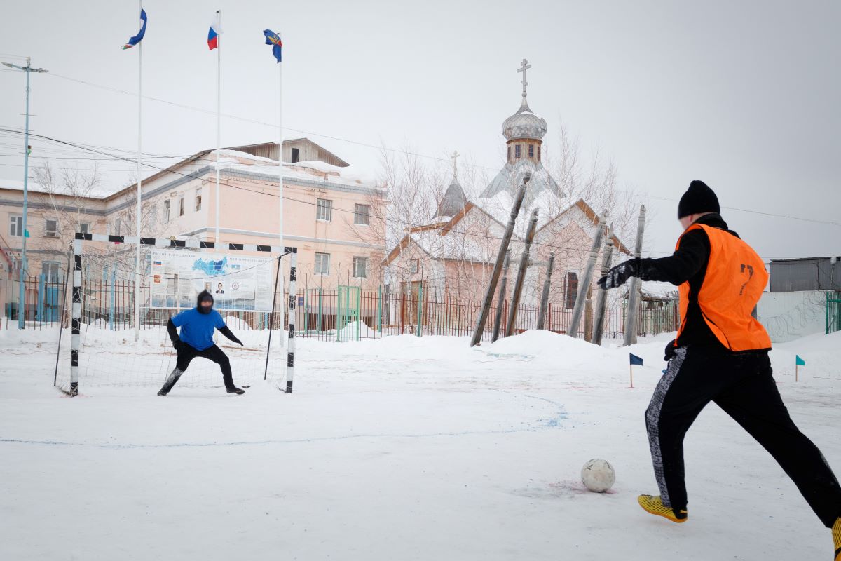 В Якутии прошел турнир по зимнему футболу среди осужденных