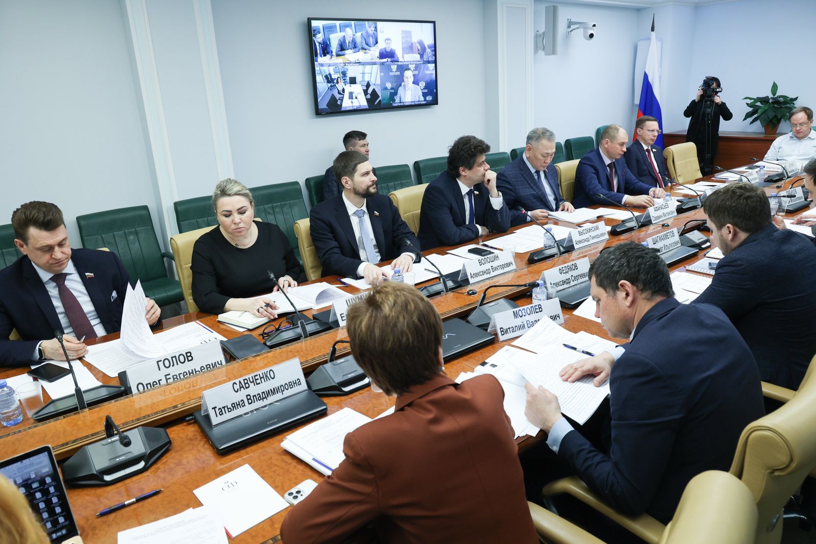 Управление общим имуществом индивидуальных жилых домов обсудили в Совете Федерации РФ