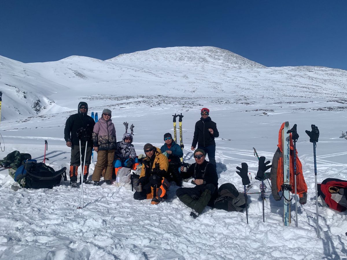 Альпинист Евгений Кривошапкин рассказал о лыжном походе по горам Черского хребта в Якутии