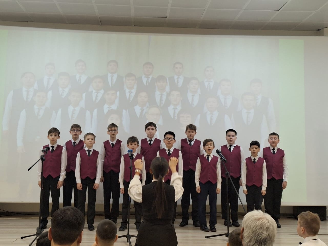 В Якутии подвели итоги конкурса хоровых коллективов «Мальчишки поют»