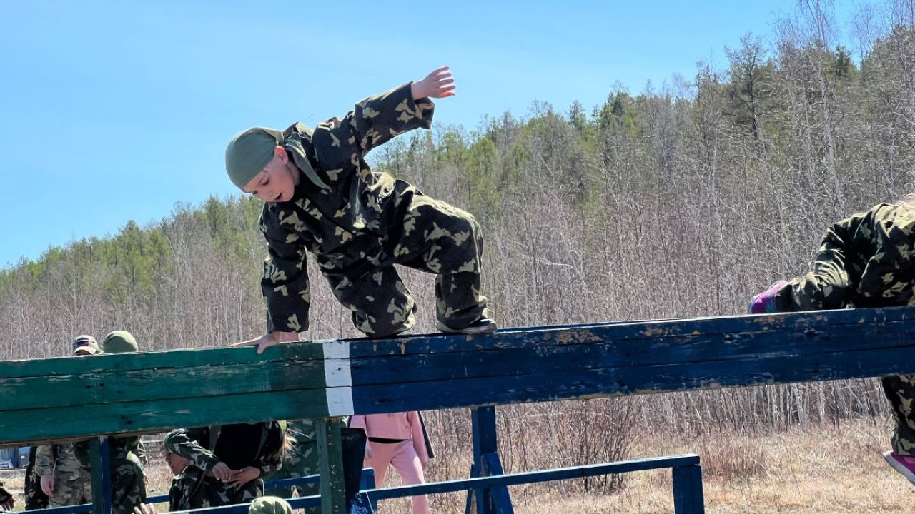 В Якутске прошла военно-патриотическая игра для детей сотрудников УФСИН —  ЯСИА