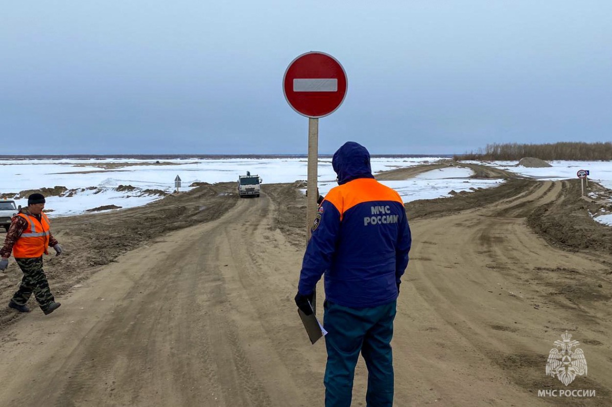 Две ледовые переправы остались работать в Якутии