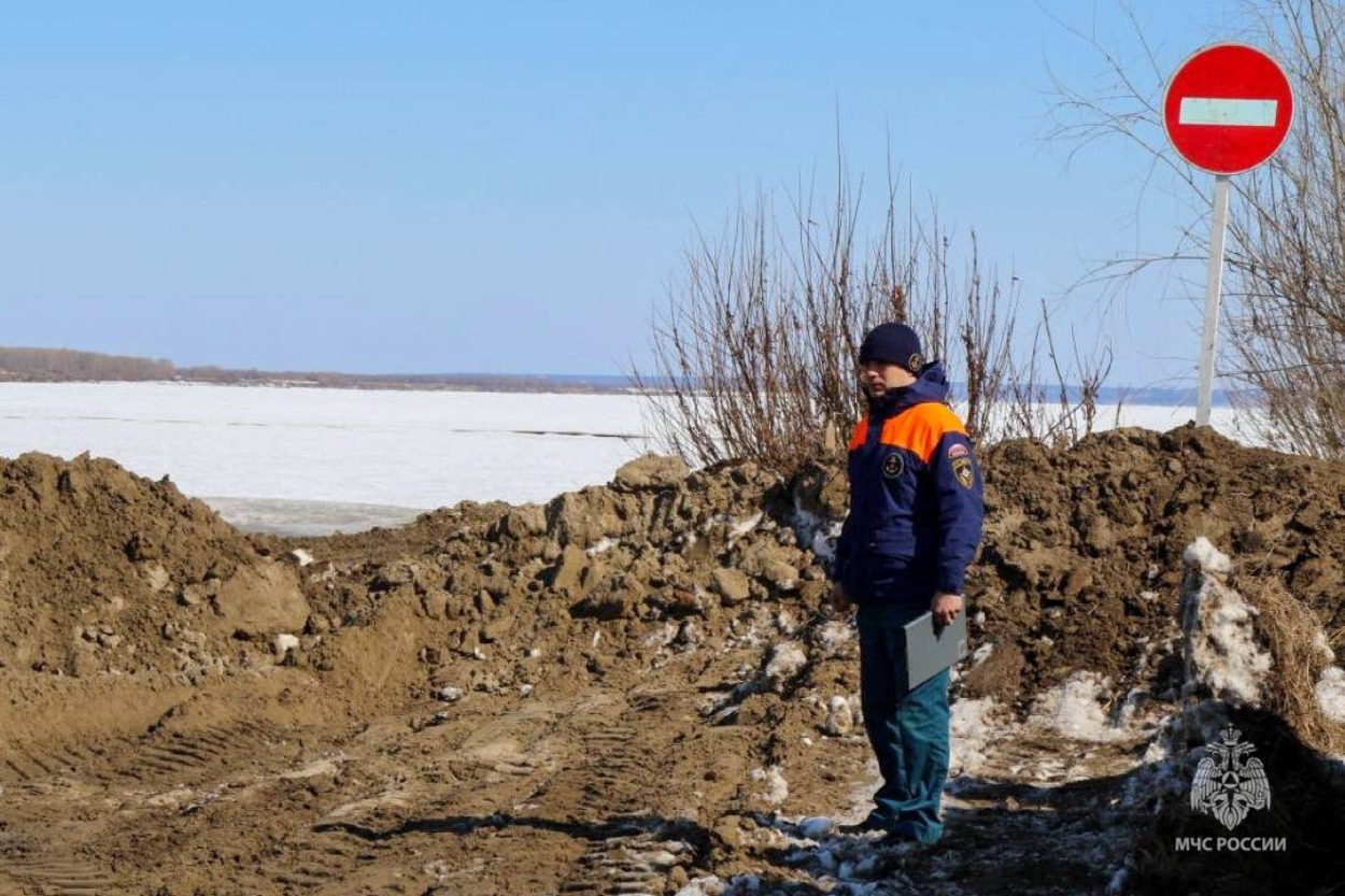 Последнюю ледовую переправу закрыли в Якутии