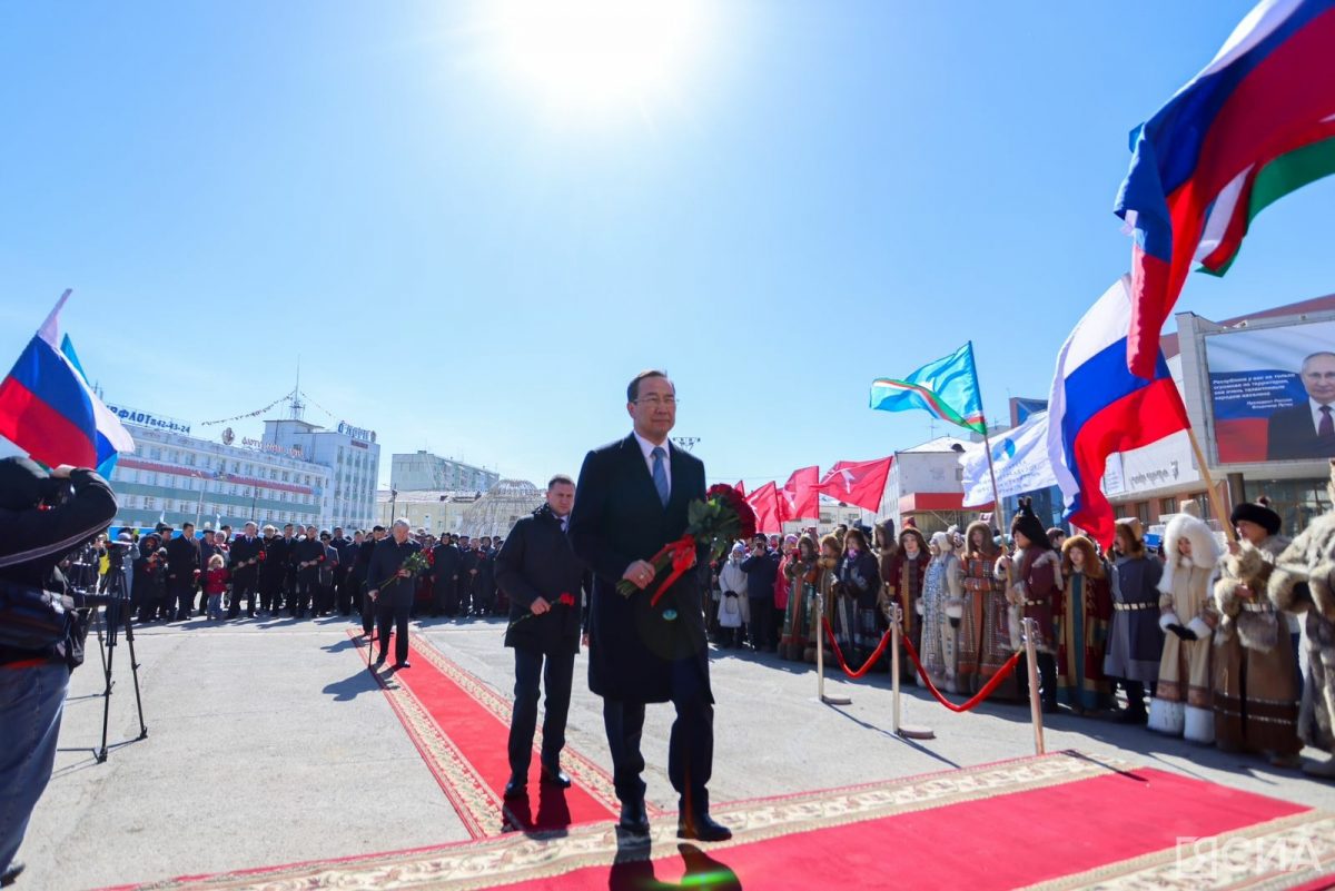 Айсен Николаев возглавил медиарейтинг дальневосточных губернаторов в апреле
