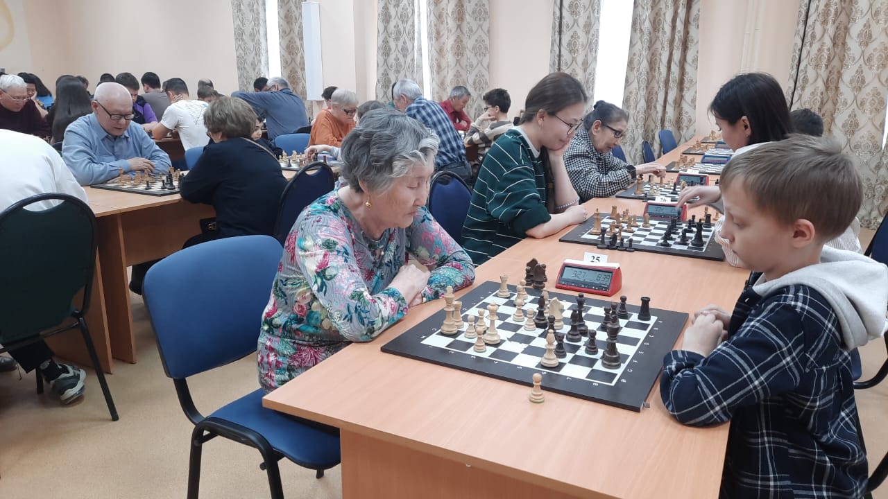 В Якутске стартовал чемпионат по быстрым шахматам «Кубок Победы»