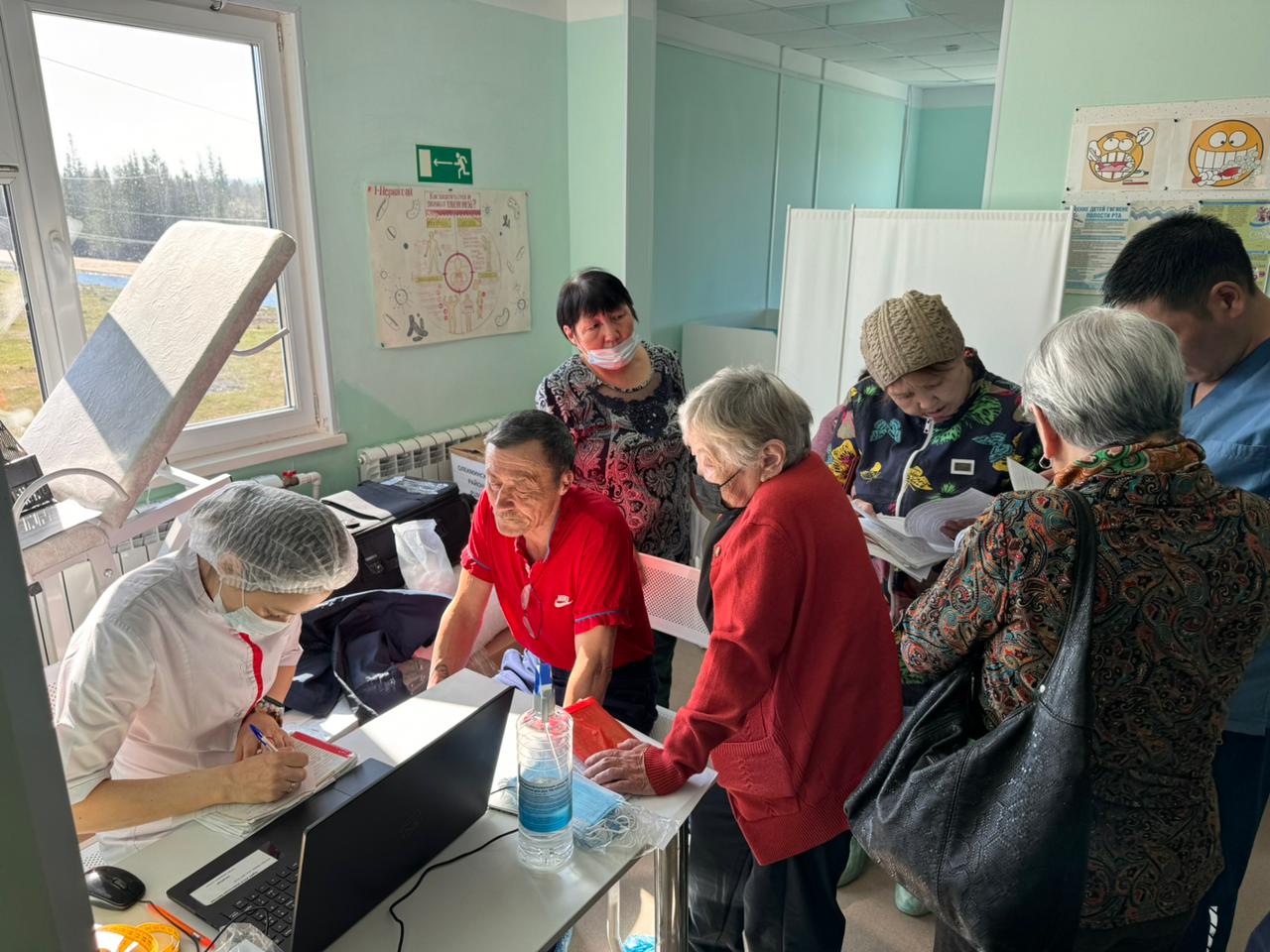 Мобильные доктора осмотрели более 200 жителей села Нерюктяйинск 1-й в Олекминском районе