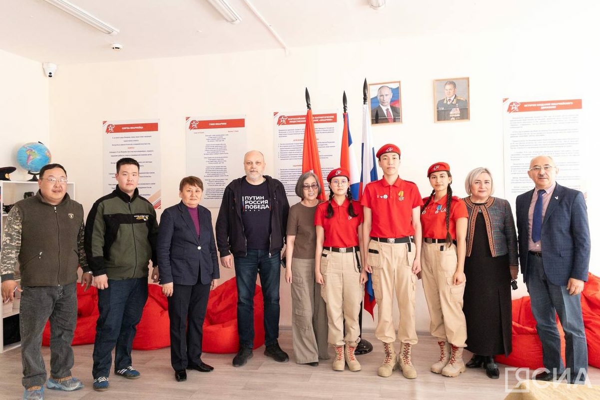 Председатель движения «Мы вместе с Россией» посетил в Якутске подростковый центр и кадетскую школу