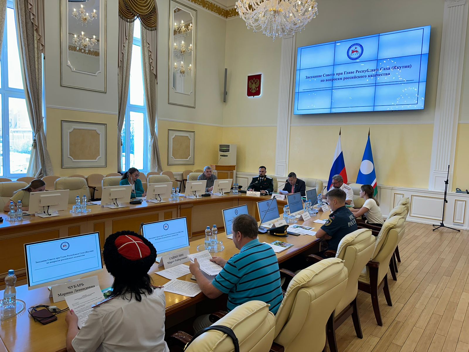 В Якутске состоялось заседание совета при главе Якутии по вопросам российского казачества