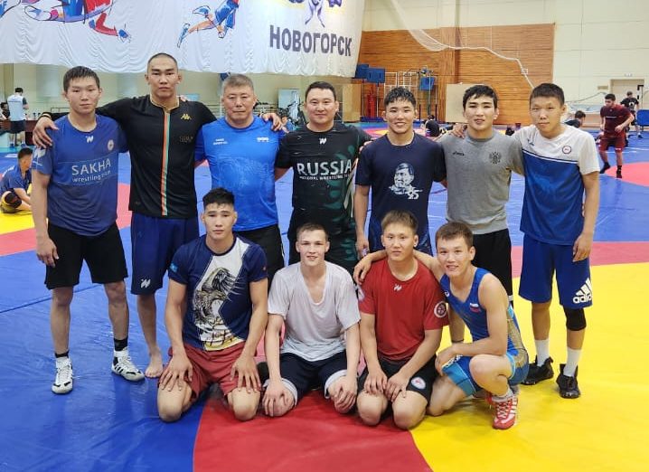 Якутские борцы проходят сборы с российской сборной в преддверии первенства Европы