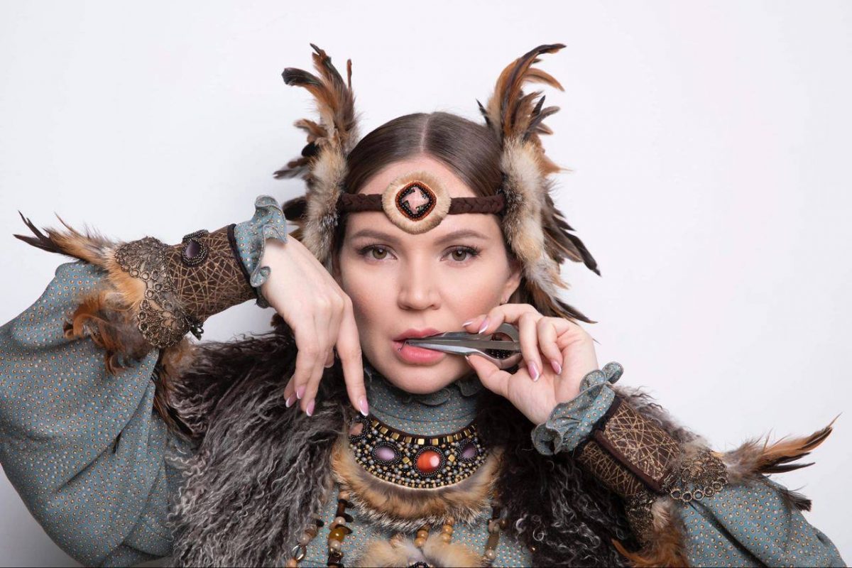 Якутская исполнительница этномузыки Олена УУТАй выступит на фестивале «Таврида.АРТ»