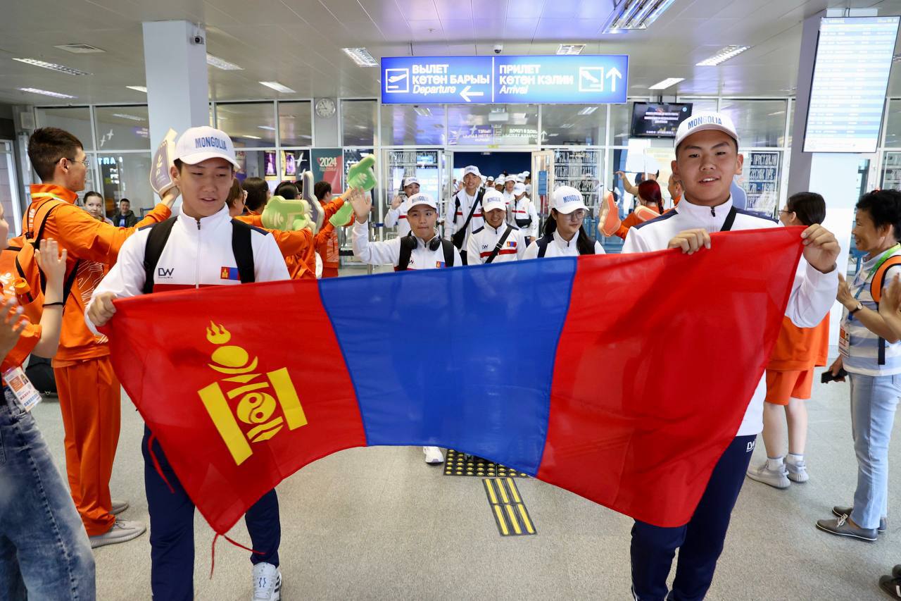 В Якутск на игры «Дети Азии» прибыла сборная Монголии