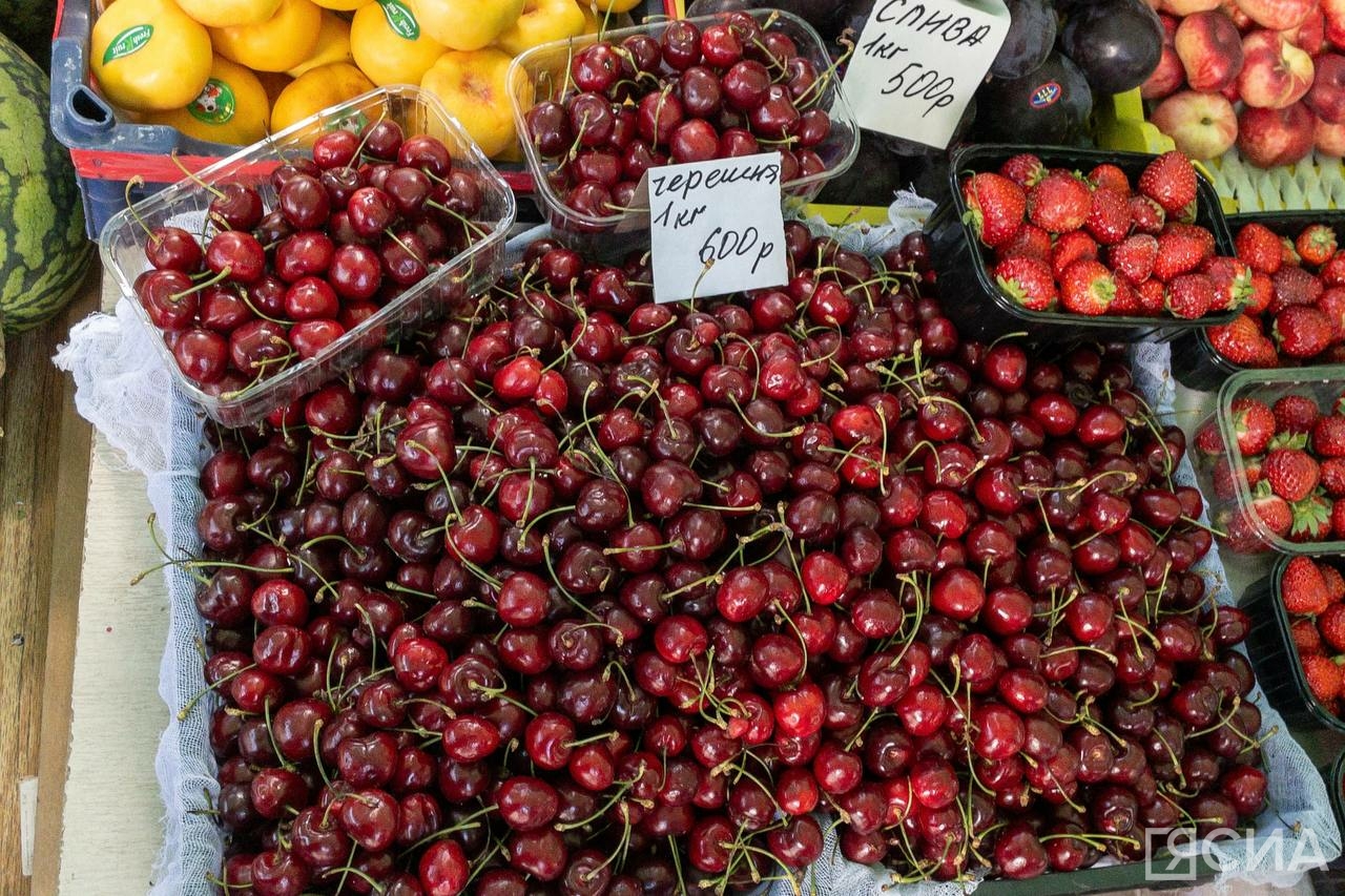 В Роспотребнадзоре Якутии рассказали, как выбрать сезонные ягоды