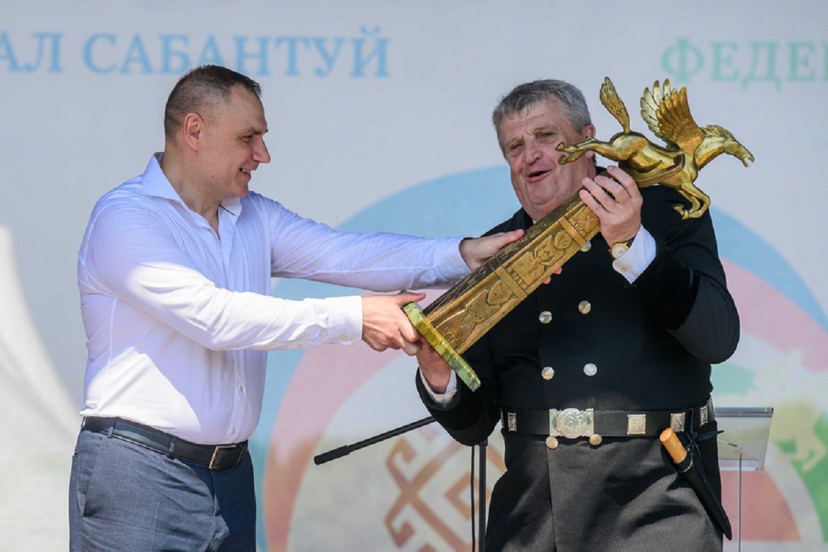 Якутия приняла переходящий символ проведения Федерального Сабантуя