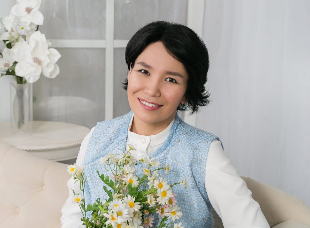 Министр труда Якутии Елена Волкова поздравила с Днем семьи, любви и верности