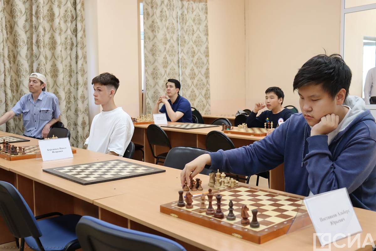В Якутске с участием чемпиона мира стартовал этап Кубка России шахматной композиции