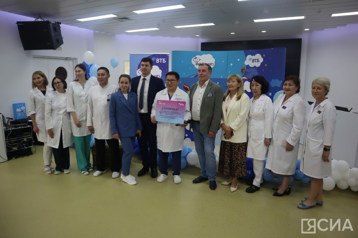 ВТБ передал Медцентру Якутии два аппарата искусственной вентиляции легких для новорожденных