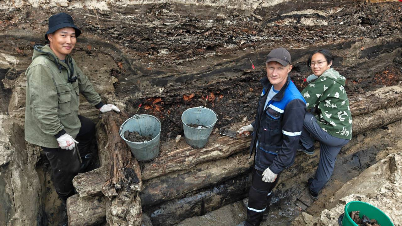 Девять древних берестяных грамот нашли на раскопках в Якутске
