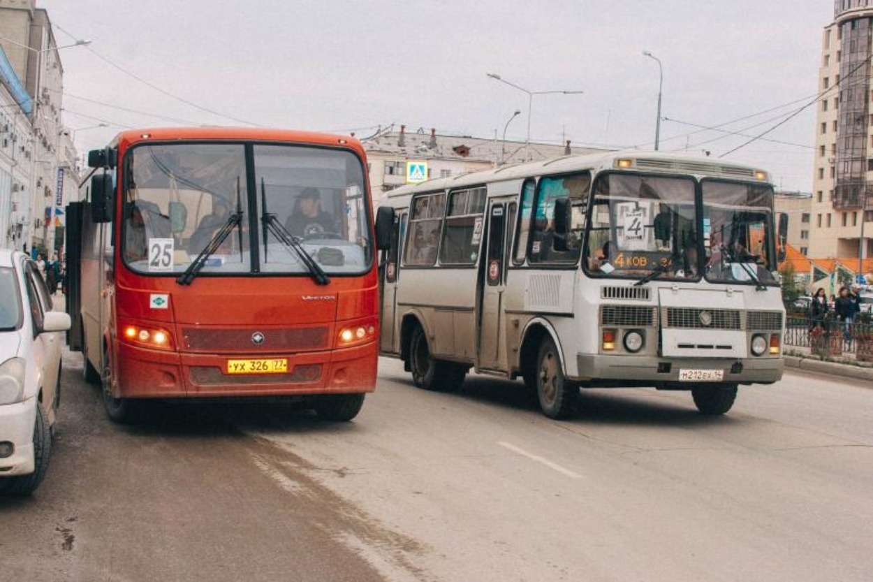 В Якутске во вторник на маршруте № 25 работает семь автобусов