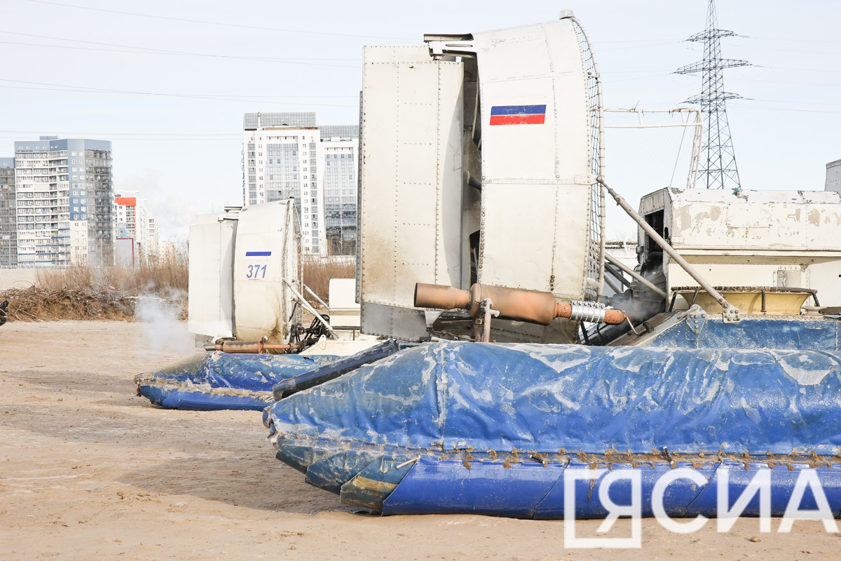 На судах на воздушных подушках подорожает проезд во время ледохода на Лене