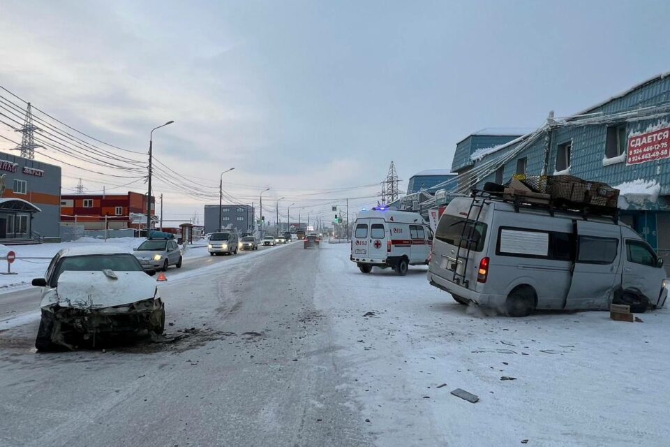 11 ДТП с тремя пострадавшими произошло за день в Якутске