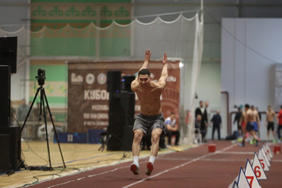 Сильнейшие спортсмены выступят на чемпионате Якутии по национальным прыжкам