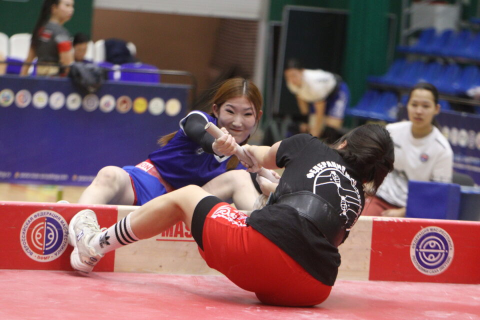 В Намском улусе пройдет женский турнир по мас-рестлингу