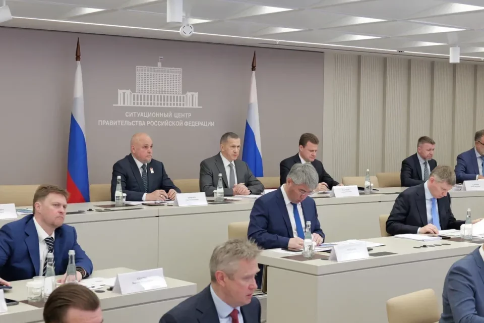 Юрий Трутнев провёл совещание по развитию электроэнергетического комплекса Дальнего Востока