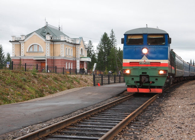 Дети от 10 до 18 лет могут ездить в поездах за половину стоимости круглый год
