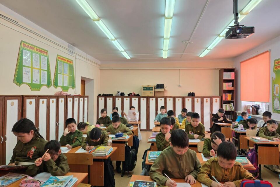 Более 11 тысяч школьников приняли участие в республиканской олимпиаде «Символы Якутии»