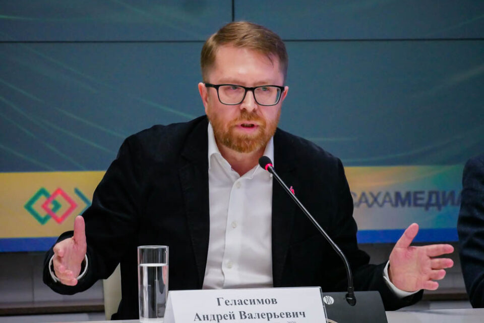 Писатель Андрей Геласимов назвал главную движущую силу креативной экономики