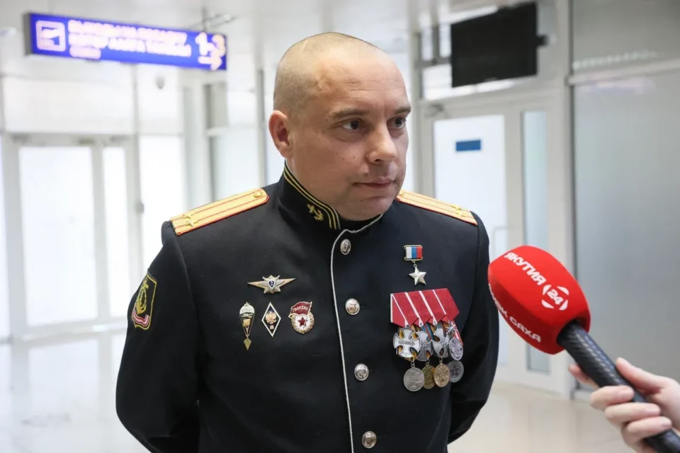 В Якутии торжественно встретили Героя России Дмитрия Куценко