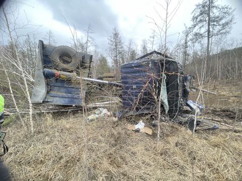 опрокидывание большегруза в Намском районе