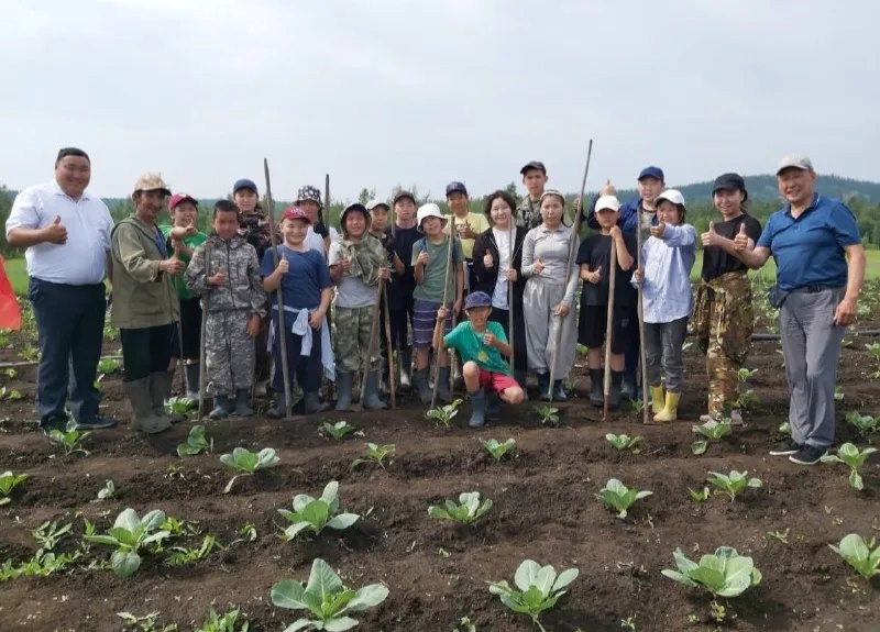 В Якутии приняли стандарт ответственного трудоустройства несовершеннолетних
