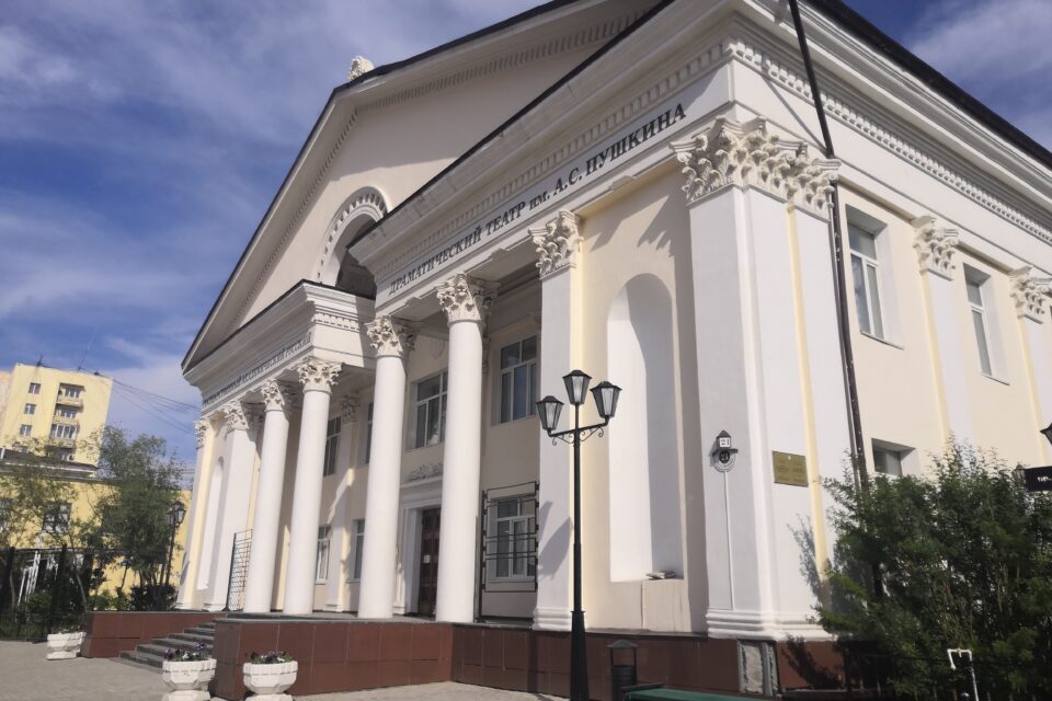 Русский драмтеатр откроет сквер памяти участника СВО Павла Гомзякова