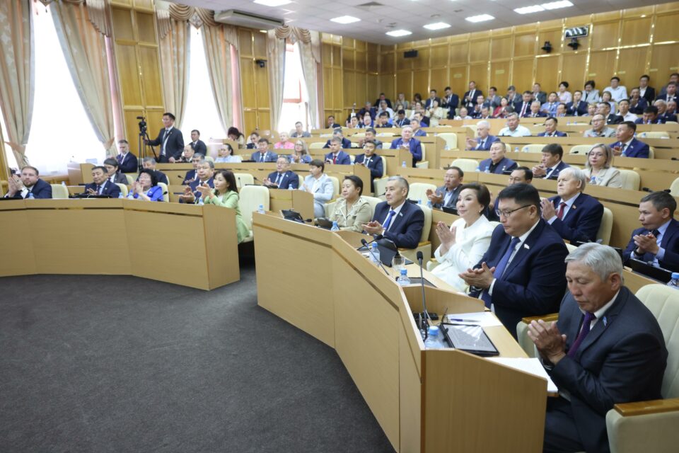 В парламенте Якутии приняли исполнение бюджета за 2024 год