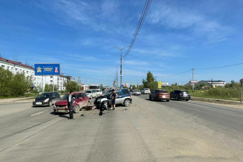 За выходные в Якутске в ДТП пострадали пять человек