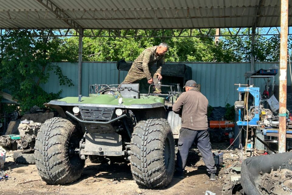 Более 180 посылок доставили за неделю военнослужащим из Якутии в зоне СВО