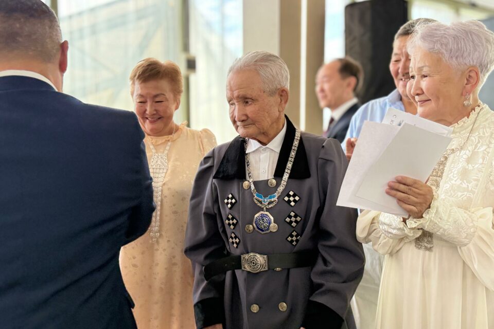 В Якутске отметили 100-летний юбилей ветерана Великой Отечественной войны Петра Яковлева
