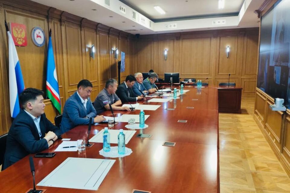 Строительные бригады направили в пострадавшие от паводка районы Якутии
