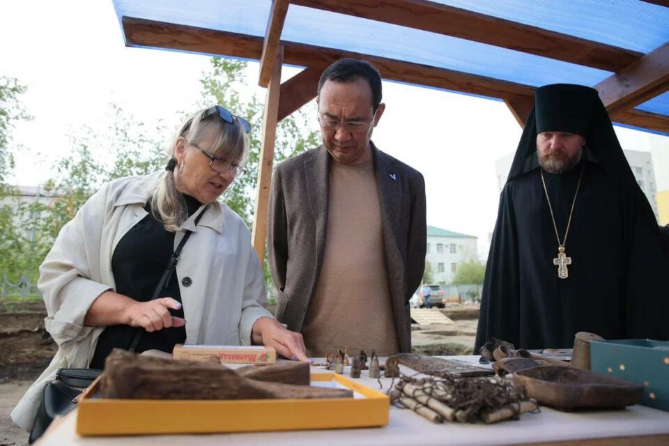 Уникальное бумажное письмо конца XVII-начала XVIII века обнаружили археологи в Якутске