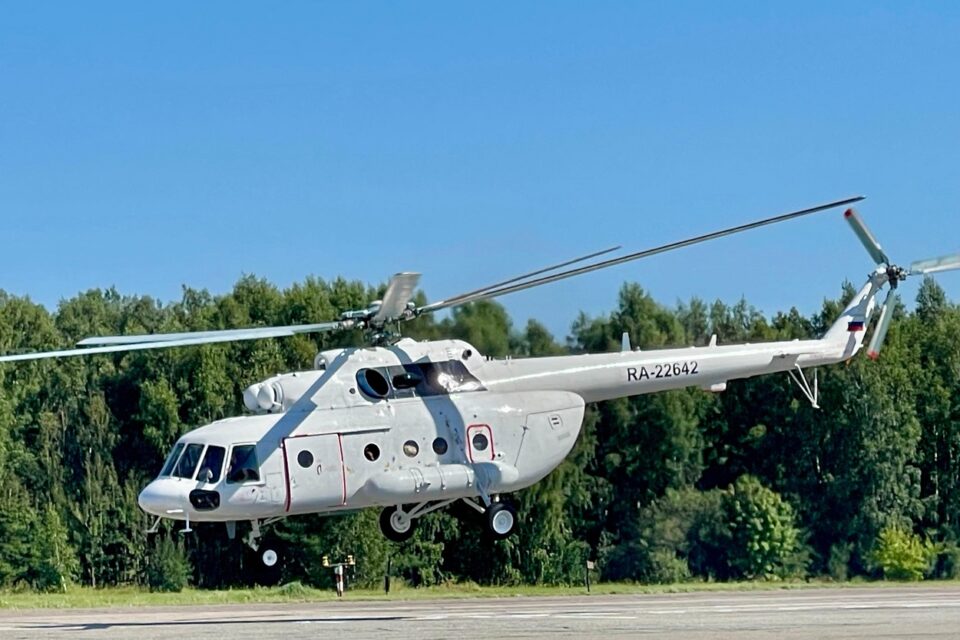 Парк «Полярных авиалиний» пополнился двумя вертолетами Ми-8МТВ-1