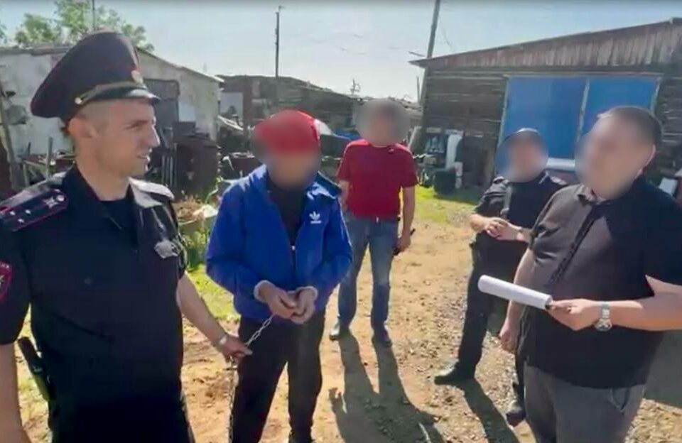 «Стрелял в грудь»: в Мирном задержан подозреваемый в покушении на убийство