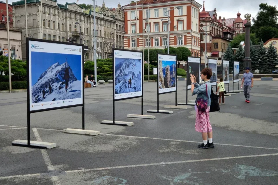 Фотовыставка конкурса «Дальний Восток – Земля приключений» открылась во Владивостоке