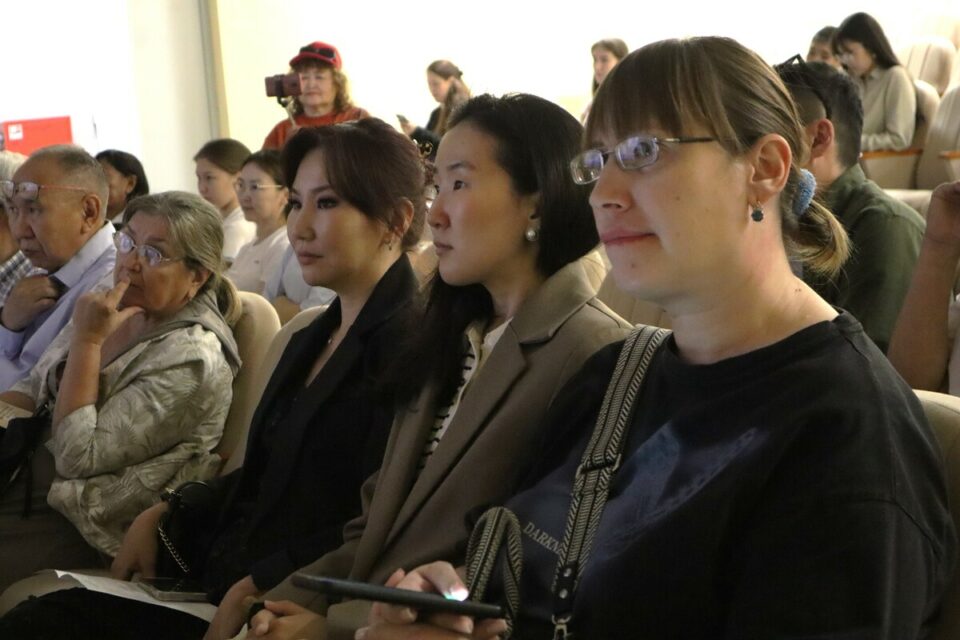 Ученые обсудили роль науки в развитии природного парка «Ленские столбы»