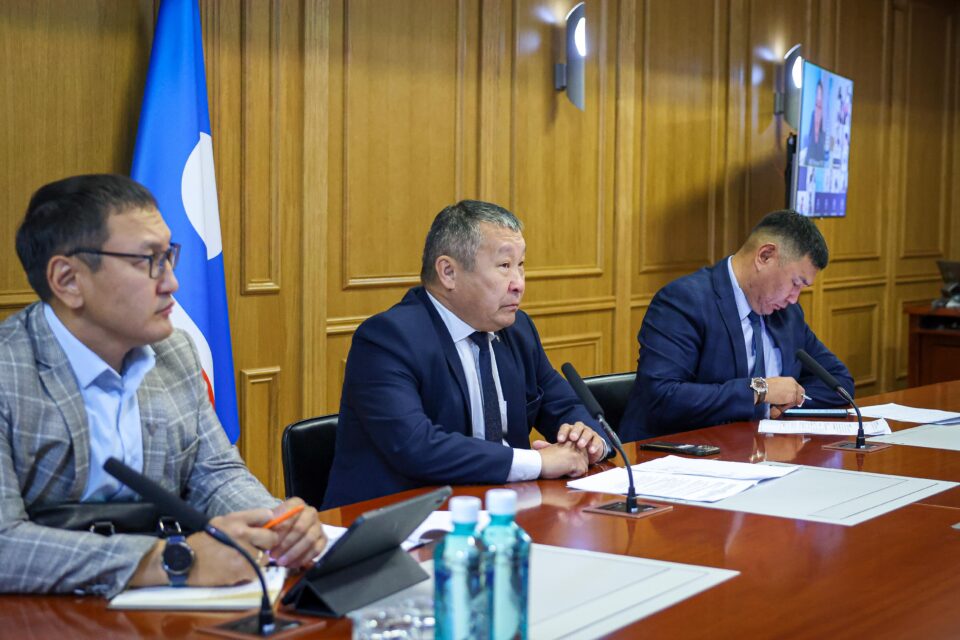 Более 40 млн рублей направлено на помощь якутянам, пострадавшим от паводка